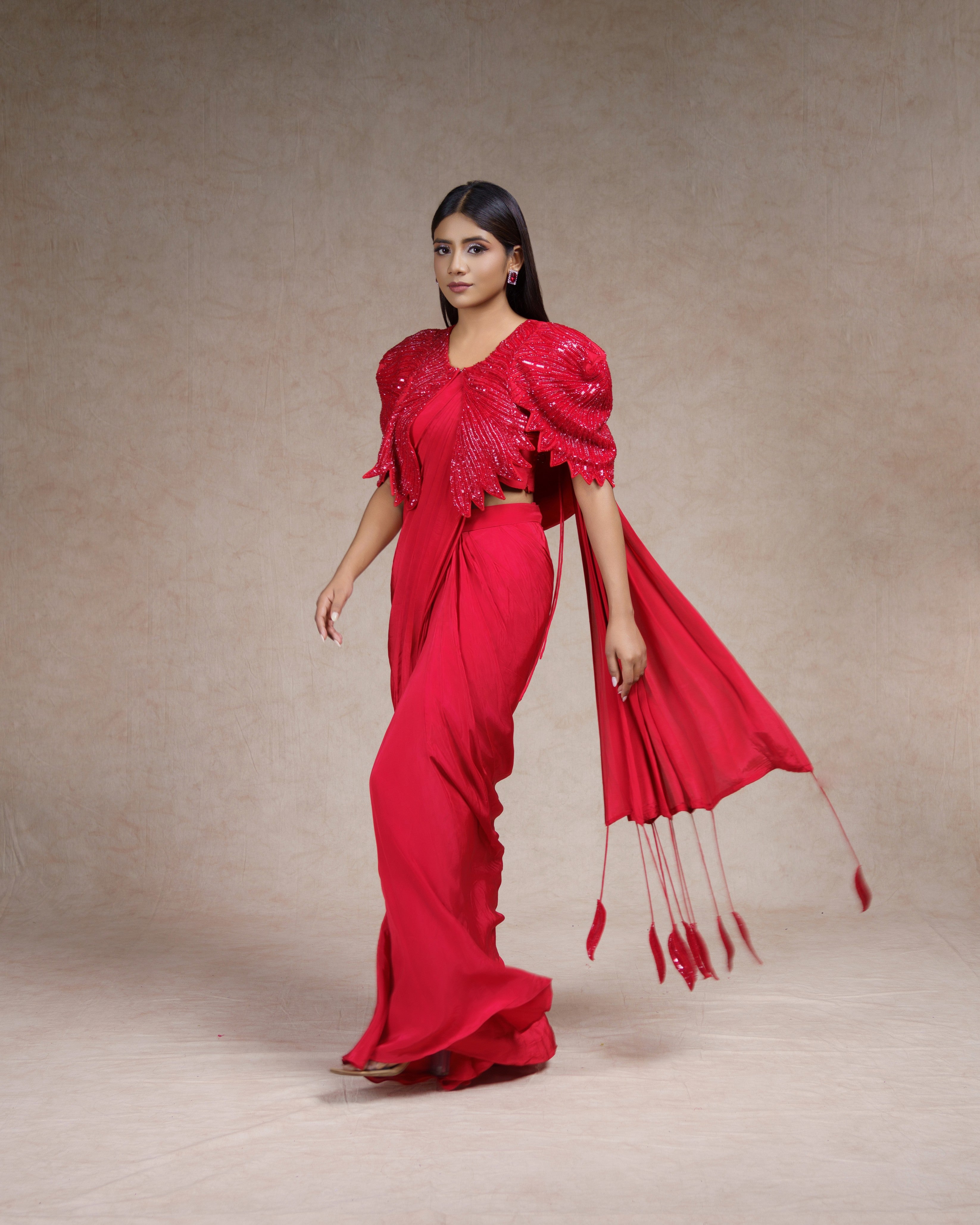 Red bat sleeve saree