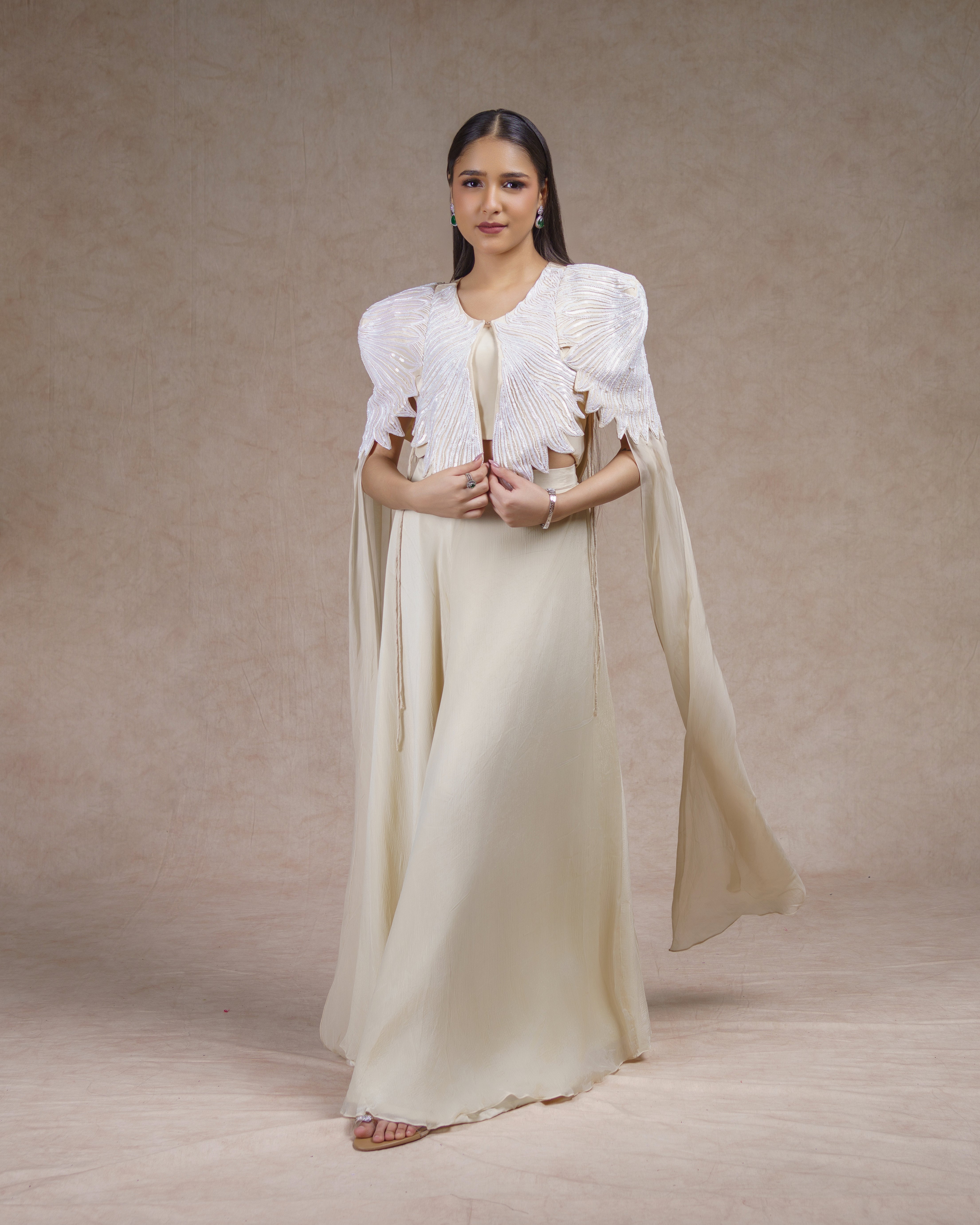 Ivoy falling bat sleeve skirt set