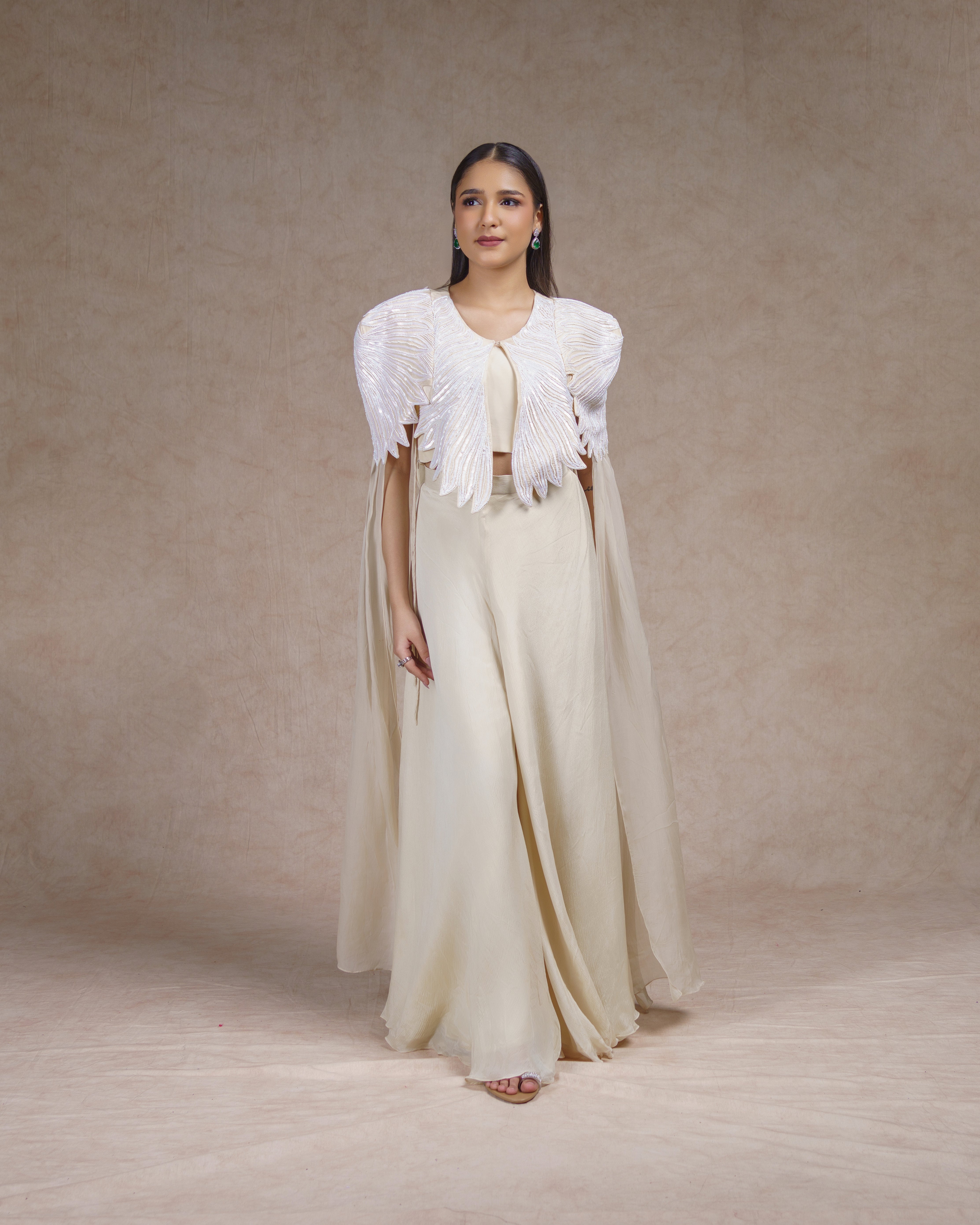 Ivoy falling bat sleeve skirt set